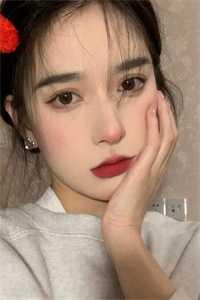 女主叫黎晚晚的